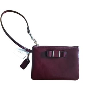 NWT COACH Darcy Bow Wristlet